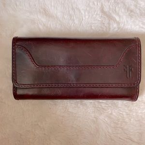 Frye “Melissa” Leather Wallet EUC